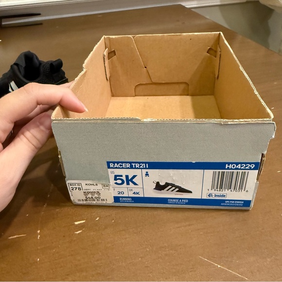 Adidas Racer TR21 Baby Toddler Shoes Sneakers Black White Red Blue Size 5 K NEW - Picture 10 of 11